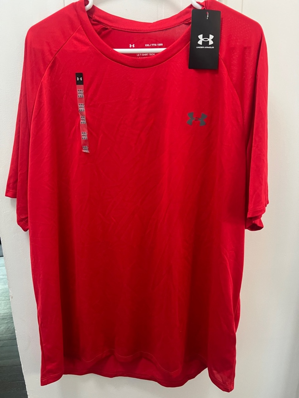 Under Armour Men’s Red Crew Neck Performance Tee